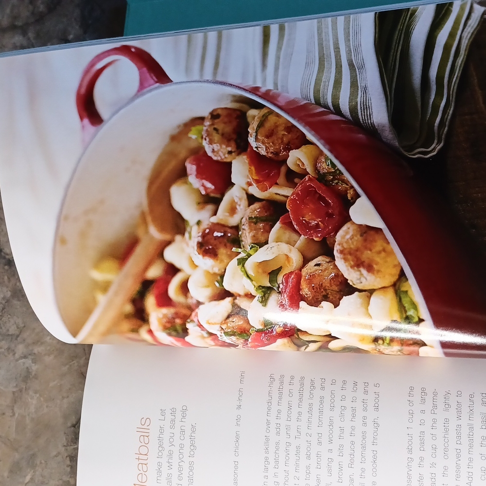 Giada's Kitchen Cookbook Hardback - Picture 12 of 14